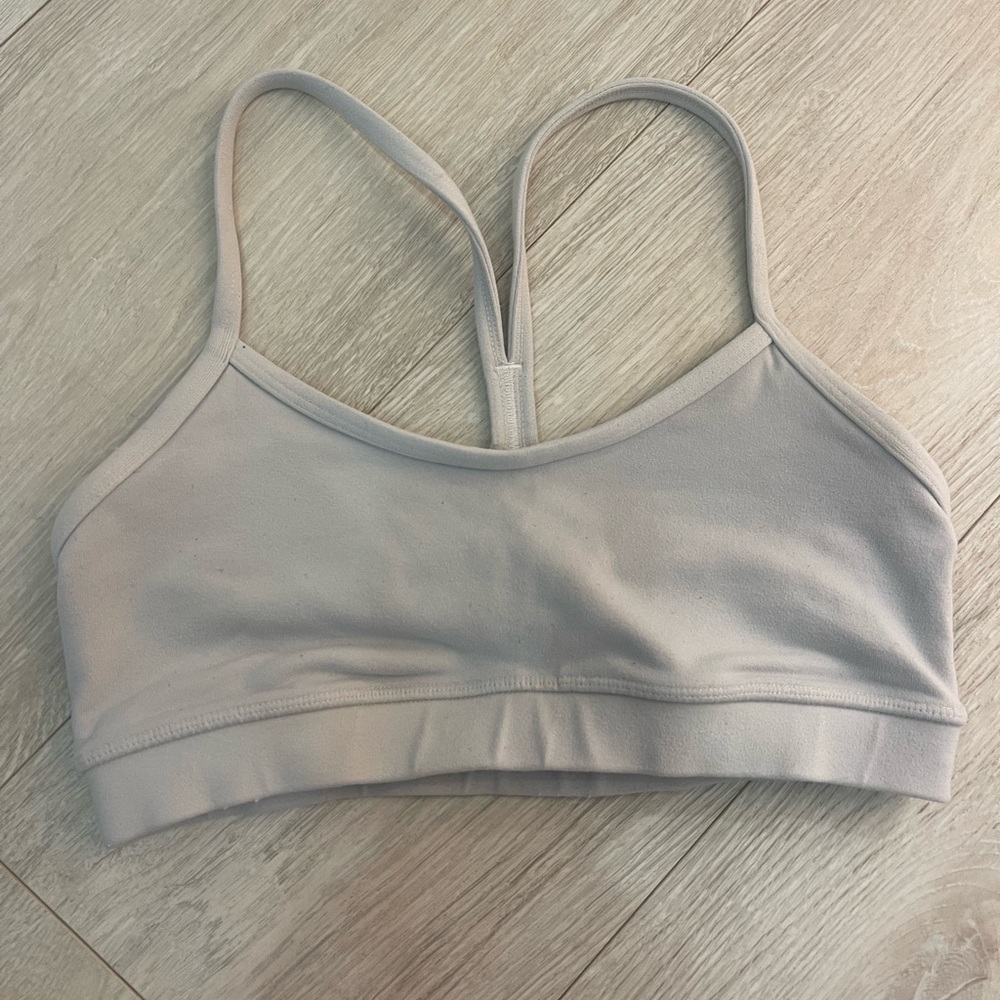 WHITE LULULEMON SPORTS BRA. SIZE SMALL!!!